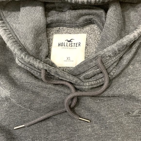 Hollister Sweatshirt - Picture 3 of 5
